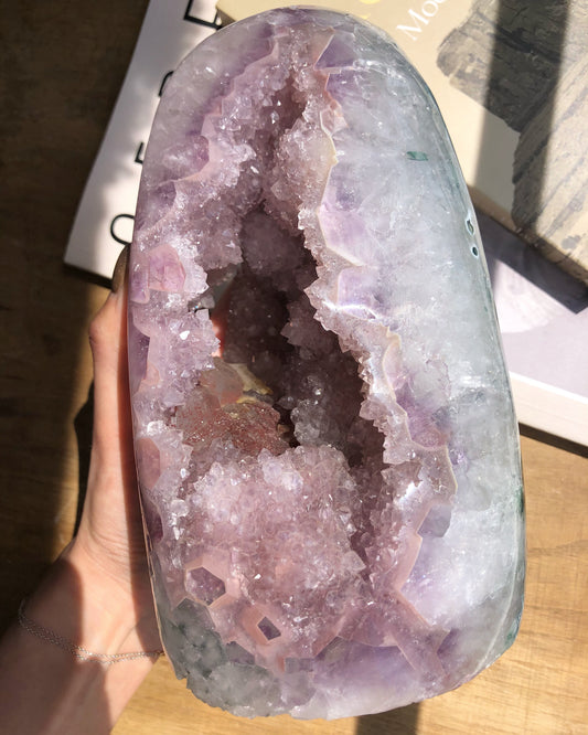 Amethyst with Calcite cut base